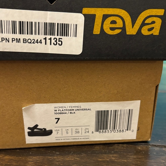Teva Black Adjustable Strap Sandals - Picture 10 of 16
